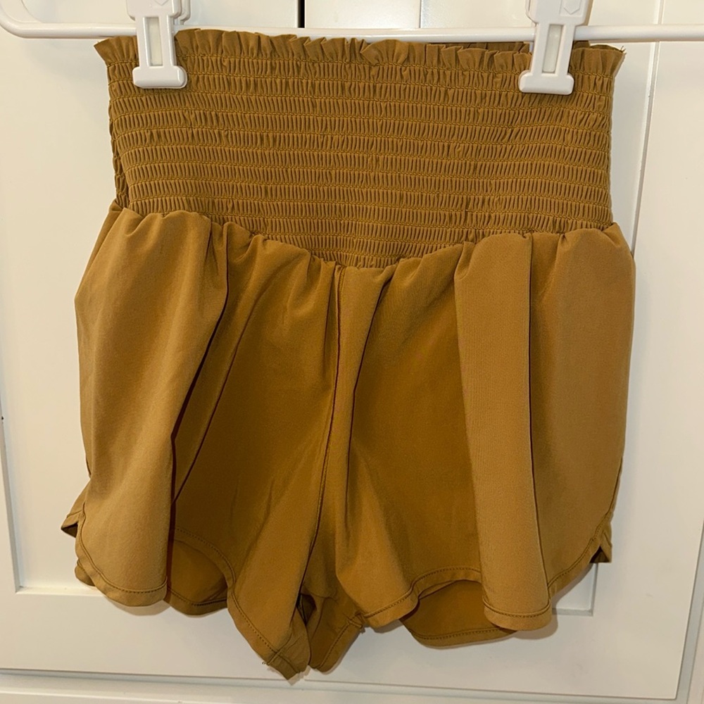 Aerie offline real me lines high rise short EUC